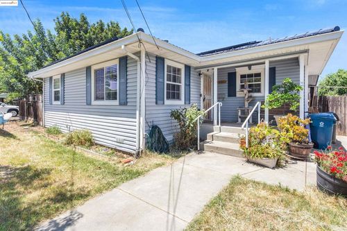 832 W 11th St, Antioch, CA, 94509-1511 | Card Image