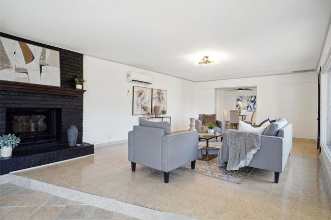 636 W Cedar St, House other with 5 bedrooms, 2 bathrooms and null parking in Hurst TX | Image 16