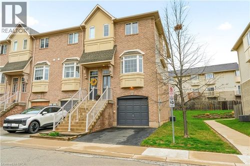 30-5080 Fairview Street, Burlington, ON, L7L7E9 | Card Image