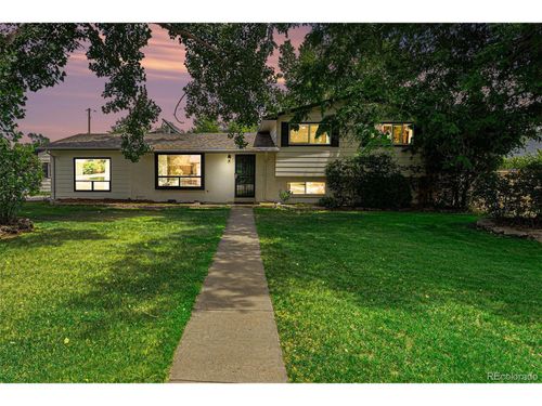 90 Hoyt St, Lakewood, CO, 80226-1071 | Card Image