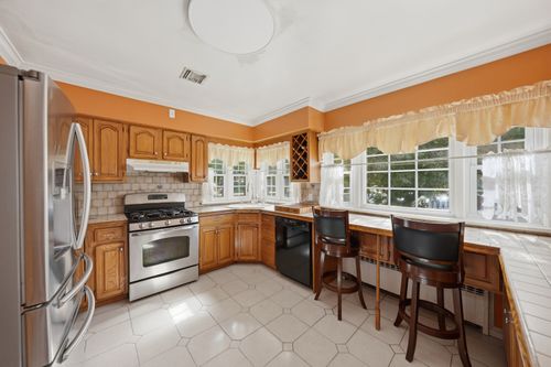 1142 Bay 25th St, Far Rockaway, NY, 11691-1749 | Card Image