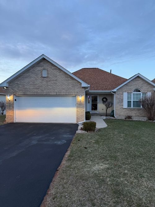 329 Garden Circle, Yorkville, IL, 60560 | Card Image