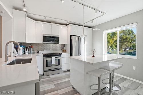 h6-2828 Jackson Street, FORT MYERS, FL, 33901 | Card Image