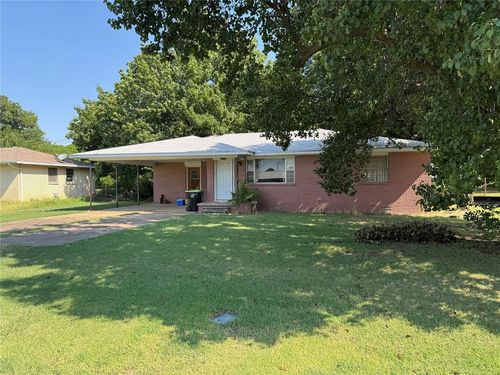 313 W Meek St, Wayne, OK, 73095-3386 | Card Image