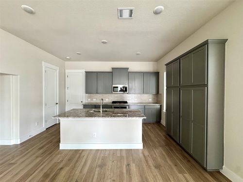 813 Meadowcrest Drive, Plano, TX, 75075 | Card Image