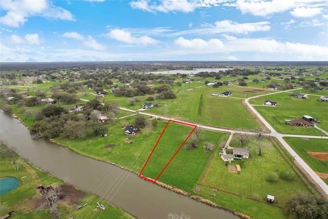 708 Winchester Trl, Home with 0 bedrooms, 0 bathrooms and null parking in Angleton TX | Image 9