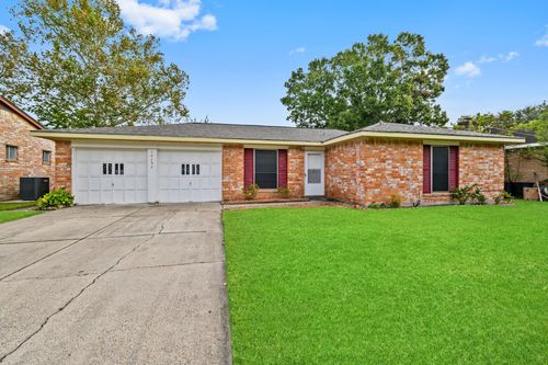 16703 David Glen Dr, Friendswood, TX, 77546-4103 | Card Image