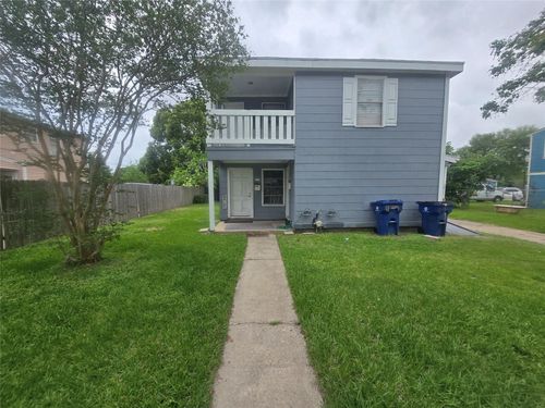 1133 5th Ave N, Texas City, TX, 77590-7529 | Card Image
