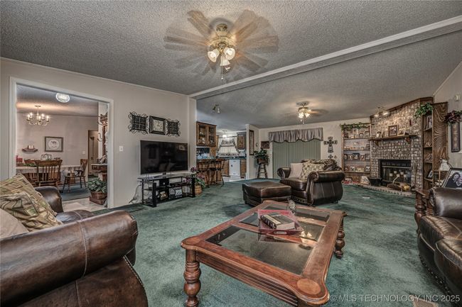 25209 E County Road 1730, House other with 4 bedrooms, 3 bathrooms and null parking in Elmore City OK | Image 15