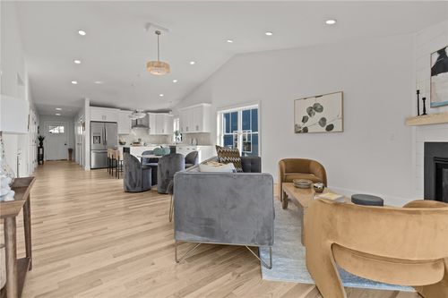 2-700 Sandy Ln, Warwick, RI, 02889-8240 | Card Image