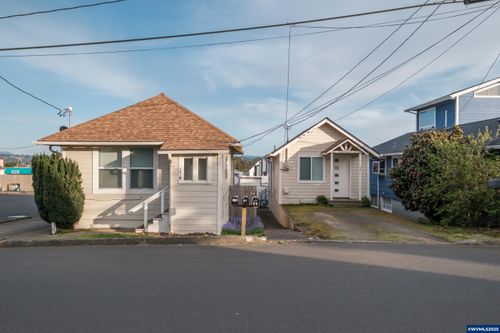 443 Sw 7th St, Newport, OR, 97365-4995 | Card Image