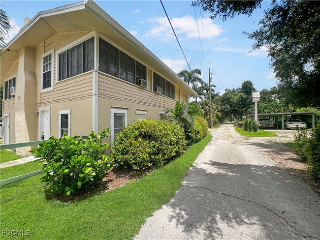 APT-1 - 1615 Evans Ave, Home with 1 bedrooms, 1 bathrooms and null parking in FORT MYERS FL | Image 11