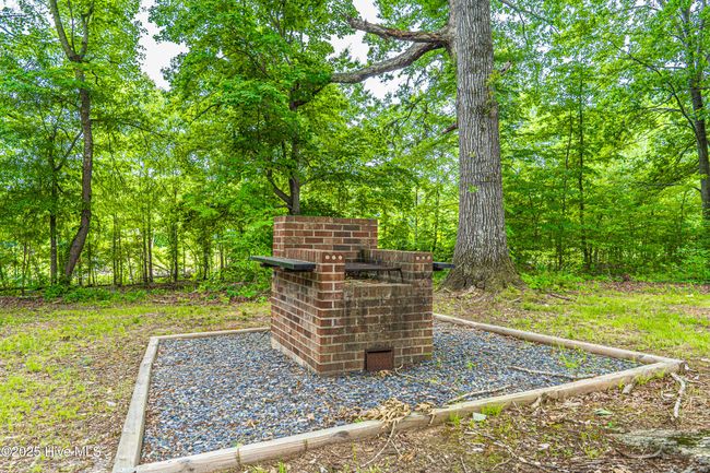 2396 Putnam Glendon Rd, House other with 3 bedrooms, 2 bathrooms and 2 parking in Carthage NC | Image 36