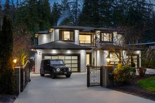 348 Moyne Dr, West Vancouver, BC, V7S1J5 | Card Image