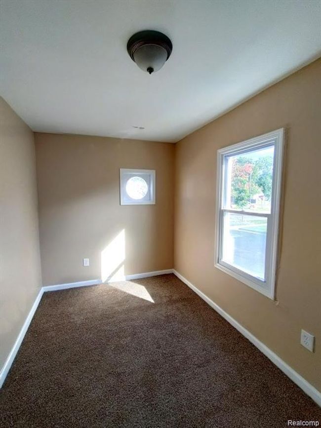 20119 Carrie St, House other with 2 bedrooms, 1 bathrooms and null parking in Detroit MI | Image 13