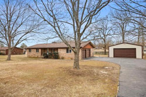 103 Hickory St, Cabot, AR, 72023-2001 | Card Image