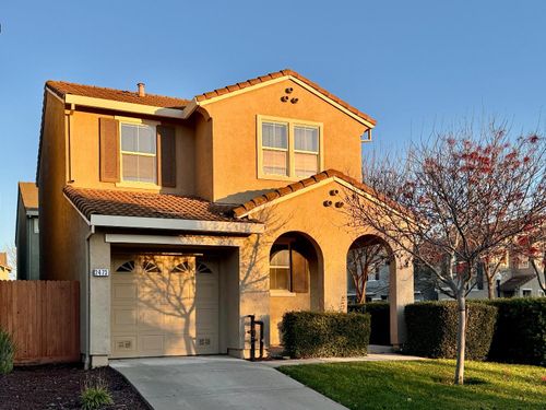 2473 Huckleberry Cir, West Sacramento, CA, 95691-4554 | Card Image