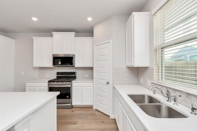 1526 Parkland Oak Dr, House other with 3 bedrooms, 3 bathrooms and 2 parking in Houston TX | Image 12