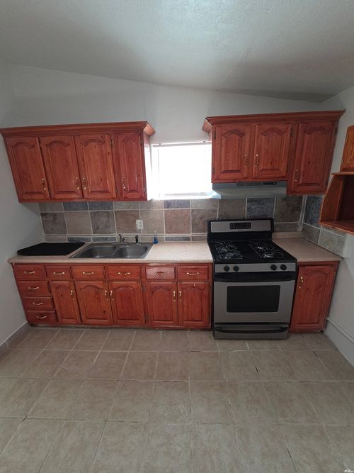 519 W Spruce St, Deming, NM, 88030-3537 | Card Image