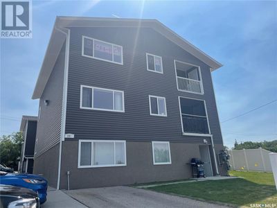 205 - 221 Main St S, Condo with 2 bedrooms, 1 bathrooms and null parking in Moose Jaw SK | Image 1