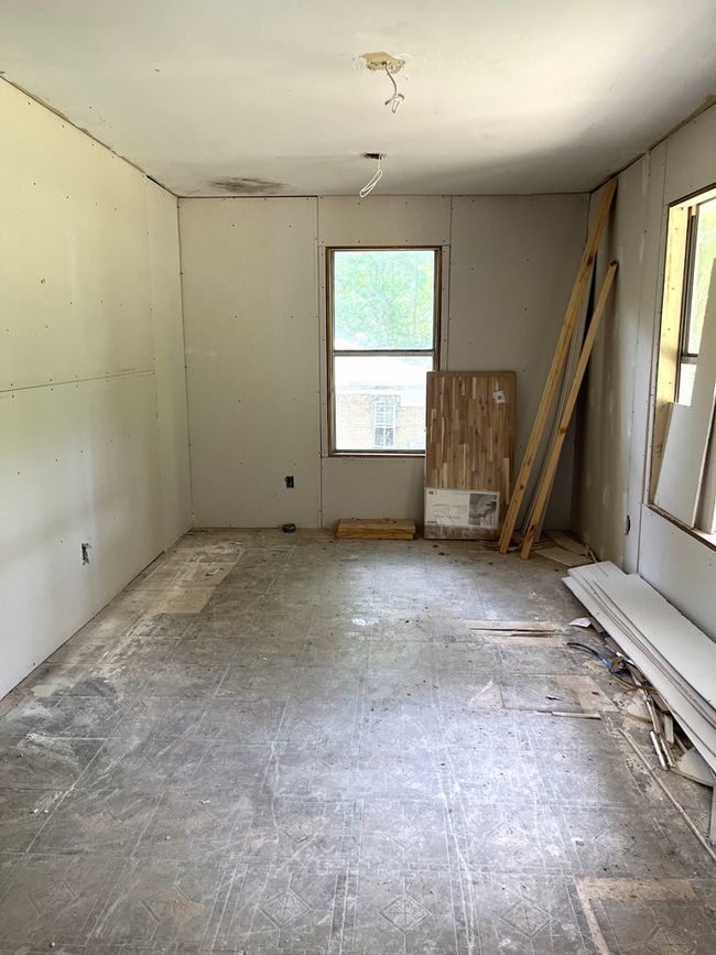 Living Area | Image 5