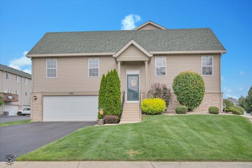 2122 S Austrian Pine St, Lockport, IL, 60441-3874 | Card Image
