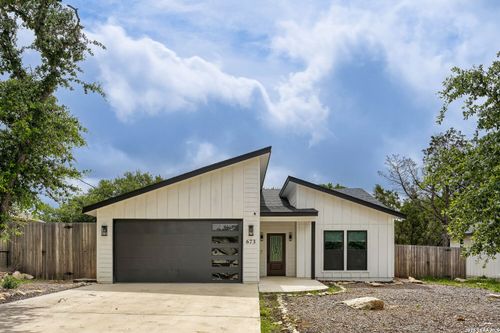 673 Mockingbird Cv, Spring Branch, TX, 78070-6588 | Card Image