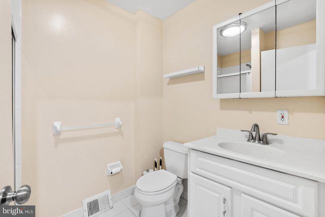 APT-9 - 914 Spruce St, Condo with 2 bedrooms, 2 bathrooms and null parking in PHILADELPHIA PA | Image 17