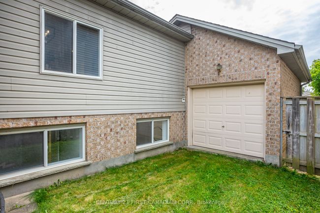 12 Ponsford Pl, House other with 5 bedrooms, 3 bathrooms and 4 parking in Saint Thomas ON | Image 35