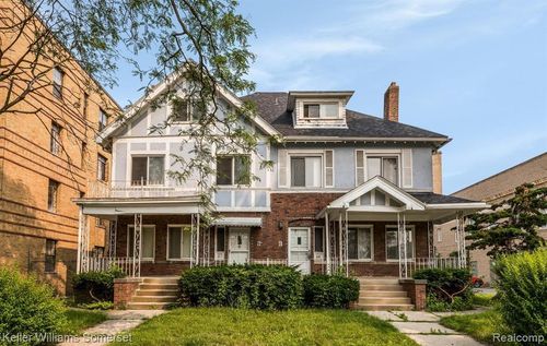 638 Seward St, Detroit, MI, 48202-2410 | Card Image