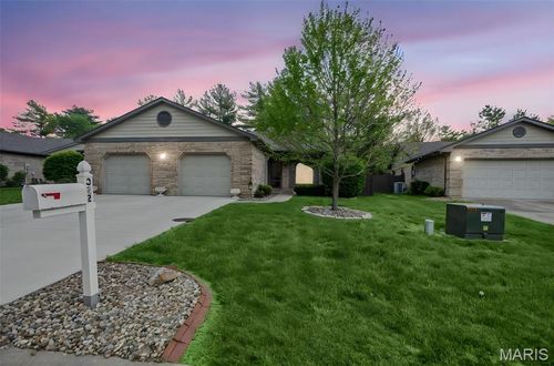 322 Hickory Bnd, Belleville, IL, 62223-3474 | Card Image