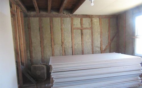 60 Schneider Ave, Highland Fls, NY, 10928-1422 | Card Image