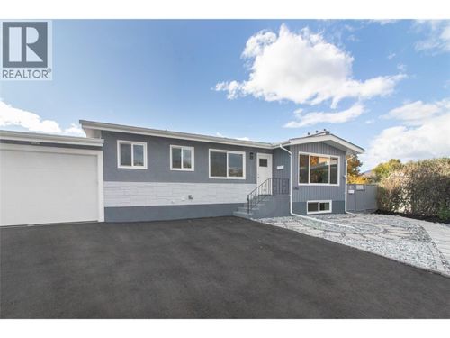 1352 Alder Crt, Kelowna, BC, V1Y3P9 | Card Image