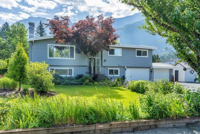 52484 Yale Rd, House other with 5 bedrooms, 2 bathrooms and 8 parking in Rosedale BC | Image 3