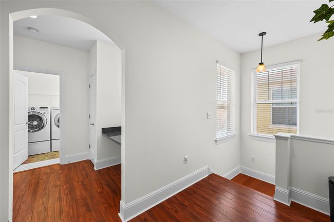 Upstairs landing | Image 14
