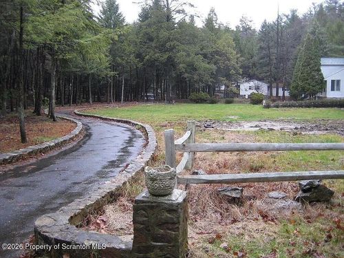 205-75-205 Stoney Brook Ln, Palmerton, PA, 18071 | Card Image