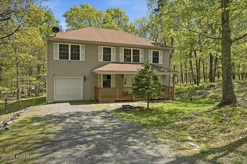 148 Mallard Path, Bushkill, PA, 18324-8243 | Card Image