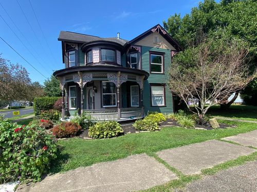 815 Chestnut St, Dresden, OH, 43821-9730 | Card Image