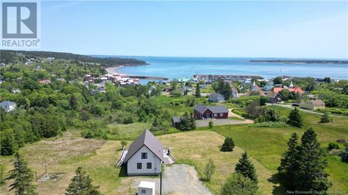 2 Teakettle Lane, Grand Manan, NB, E5G2J6 | Card Image