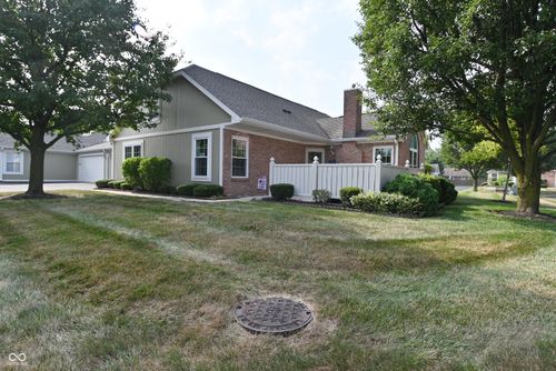 unit-b-7311 Chapel Villas Dr, Indianapolis, IN, 46214-6211 | Card Image