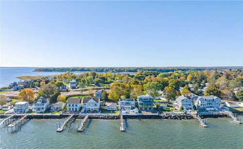 111 Charlotte Dr, East Greenwich, RI, 02818-4829 | Card Image