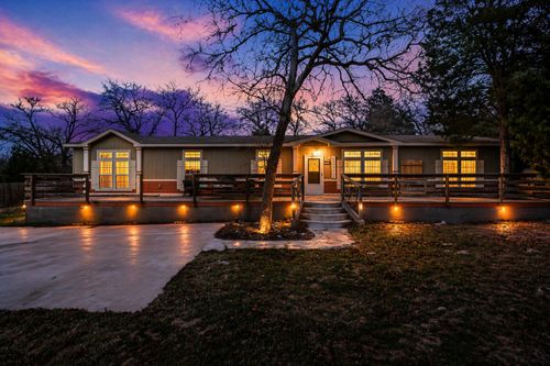 186 La Selva Dr, Elgin, TX, 78621-3333 | Card Image