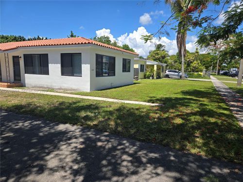 a-2080 Ne 172nd St, North Miami Beach, FL, 33162-3204 | Card Image