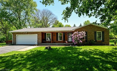 614 N Hidden Valley Rd, Cuyahoga Falls, OH, 44223-3019 | Card Image
