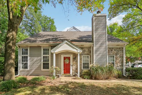 136 Parkview Dr, Wauconda, IL, 60084-1295 | Card Image