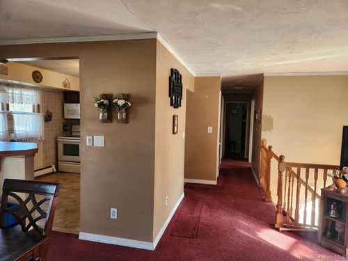 829 Stanley St, West Islip, NY, 11795-2610 | Card Image