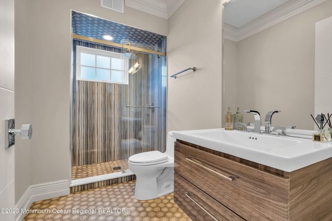 296 Dutchmans Point Rd, House other with 9 bedrooms, 9 bathrooms and null parking in Mantoloking NJ | Image 27