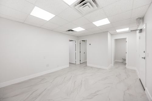 09-150 Nw 70th Ave, Plantation, FL, 33317-2911 | Card Image