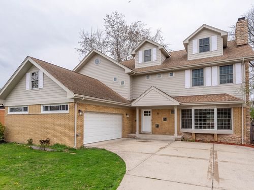 33 Scotdale Rd, La Grange Park, IL, 60526-1060 | Card Image