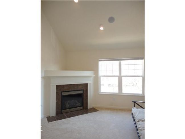 Master Bedroom. | Image 10